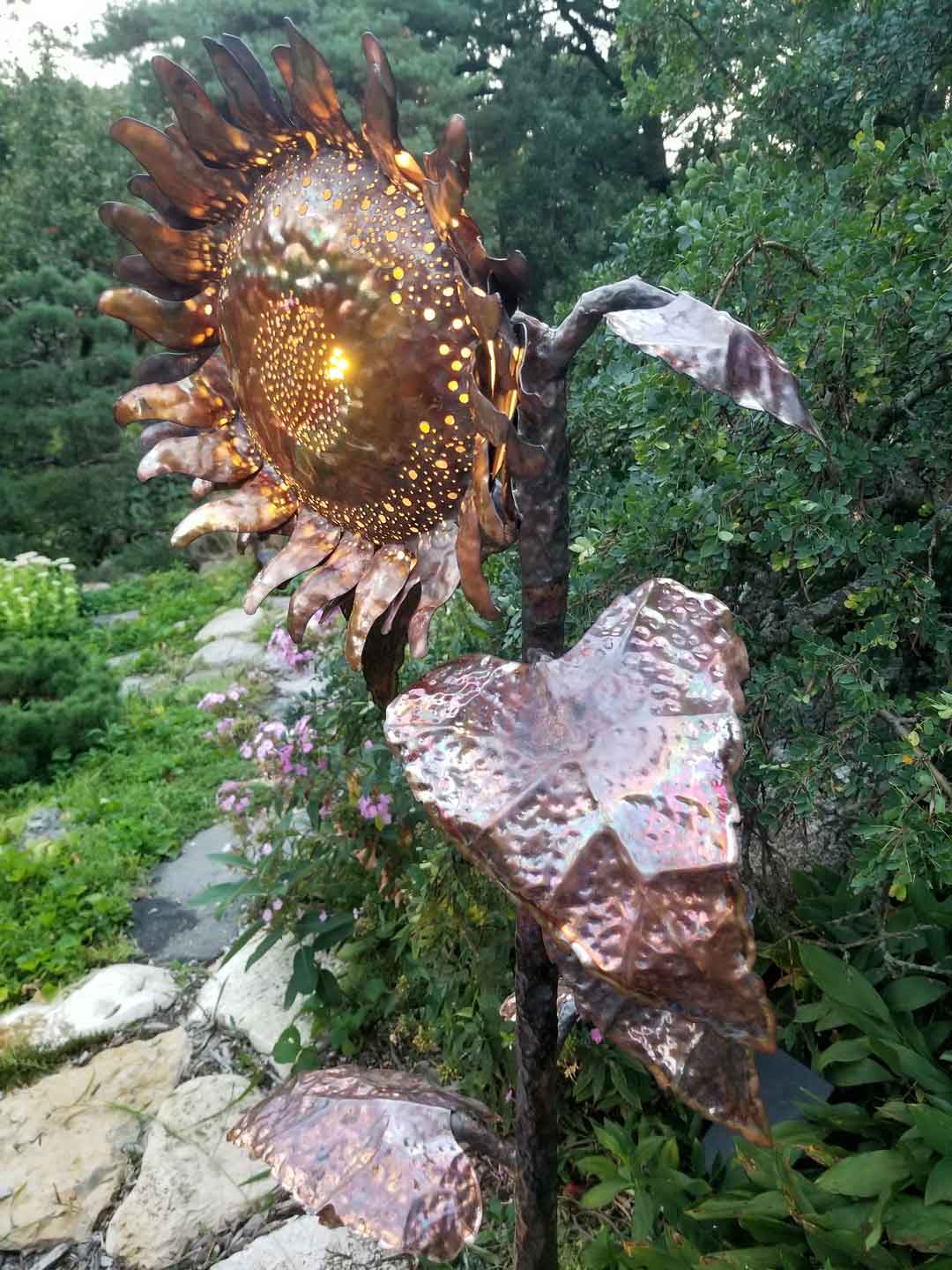 copper outdoor sculpture lighting 1